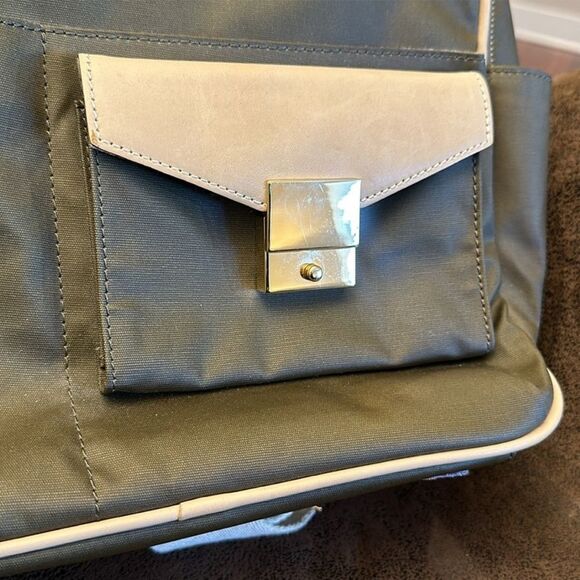 INDIA HICKS BACKPACK JETPACK LAPTOP BAG WORK TRAVEL OLIVE GREEN CARRYALL NWOT - Picture 5 of 17